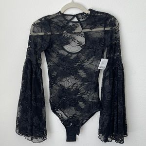 SHEER LACE BODYSUIT (XS) with flowy sleeves
